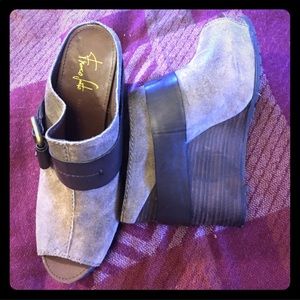 FRANCO SARTO (NWOT) wedge suede open toed mules.
